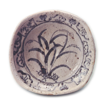 Shino mukozuke dish with miscanthus design