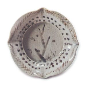 Shino mukozuke dish with tree design