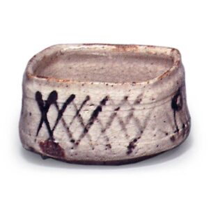 Shino mukōzuke bowls with flowering grass design