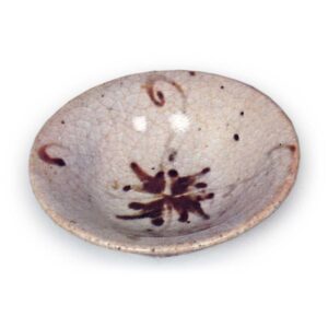 Shino muközuke dishes with floral cross design