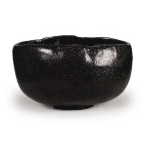 Kõetsu: tea bowl, known as "Kui-chigai", Black Raku