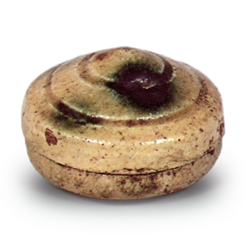 Yellow Seto incense caddy in hōshu shape