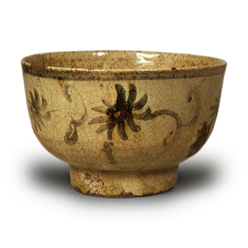 É (with painted ornament) Seto tea bowl with scrolling chrysanthemum design