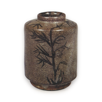 Tea caddy of katatsuki (angular shoulder) type, E-garatsu type