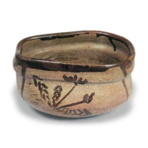 Shoe"-shaped bowl with dandelion design, E-garatsu type