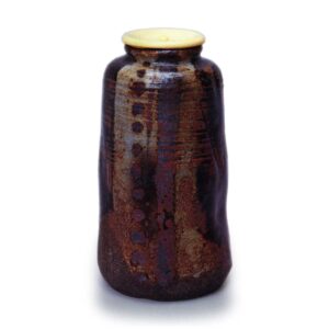 Oribe tea caddy, known as "Miotsukushi"