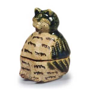 Oribe incense caddy in shape of horned owl