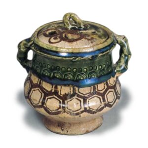 Oribe incense burner with handles with linked tortoise-shell design