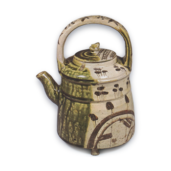 Oribe ewer with bridge design