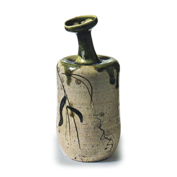 Oribe wine bottle with willow design