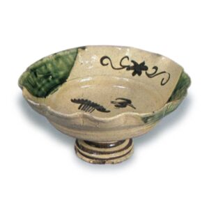 Oribe mukōzuke bowl on tall foot