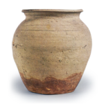 Bizen ware: jar with incised lines.