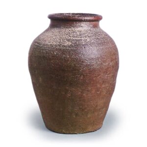 Bizen ware: jar with incised lines.