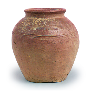 Bizen ware: jar with comb-mark incisions.