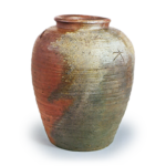 Bizen ware: jar with wavy comb-mark incisions.