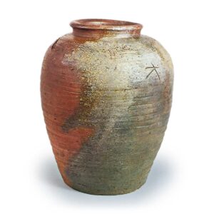 Bizen ware: jar with wavy comb-mark incisions.