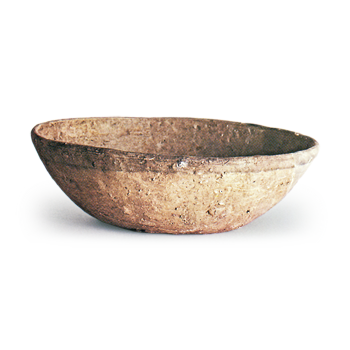 Bizen ware: bowl and dish.