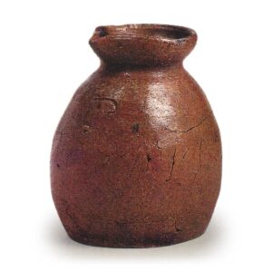 Tamba ware: small beaked jar.