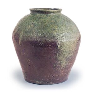 Tamba ware: short-neck jar.