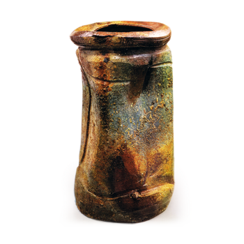 Bizen triangular flower vase