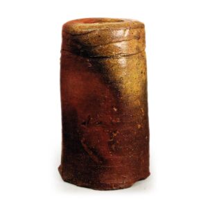 Bizen tall flower vase of tabimakura shape