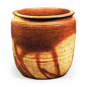 Bizen Water jar with "fire marks", known as "Tama-gashiwa"