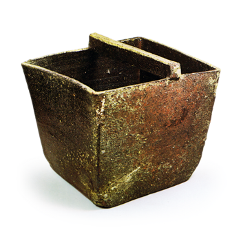 Bizen Handpail-shaped water jar