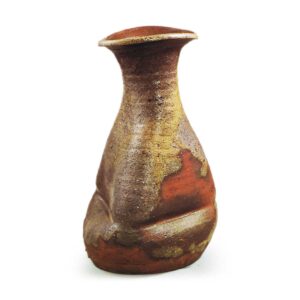 Bizen Bottle-shaped flower vase，known as "Oni-no-kaina"