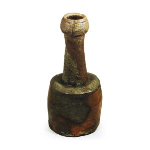 Bizen Bottle-shaped flower vase of kinuta (fulling block) shape