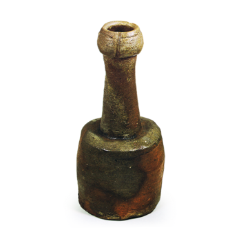 Bizen Bottle-shaped flower vase of kinuta (fulling block) shape
