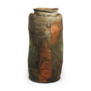 Bizen Triangular flower vase