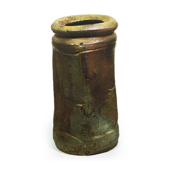 Bizen Triangular flower vase