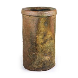 Bizen Cylindrical flower vase, known as "Yaemugura"