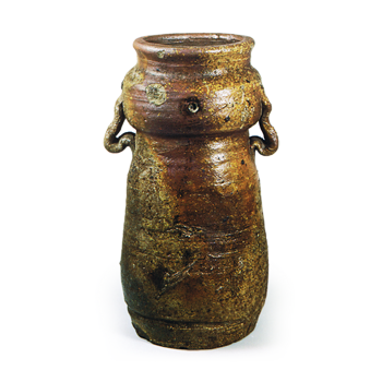 Bizen Flower vase with two drooping handles， known as "Fukumlmi"