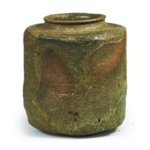 Bizen Tea caddy of katatsuki shape， known as "itose"