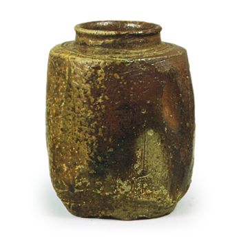 Bizen Tea caddy of katatsuki shape