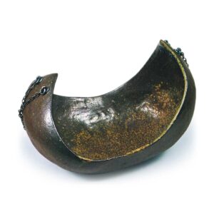 Bizen Flower vase in shape of fishing boat