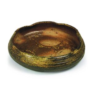 Bizen Shallow bowl in shape of open flower