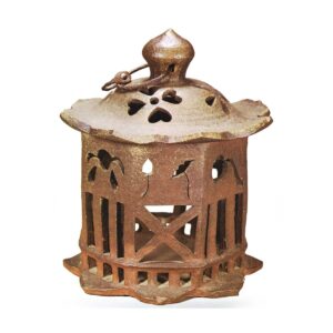 Bizen Hanging lantern with openwork design