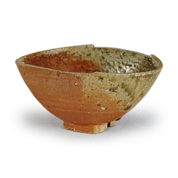 Shigaraki Tea bowl of fude-arai shape, known as "Hana-tachibana"