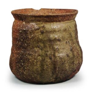 Shigaraki Water jar of susobari shape