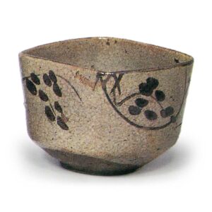 Three square mukozuke bowls with scrolling plant designs, E-garatsu type