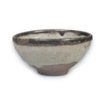 Tea bowl with black rim