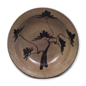 Large dish with pine-tree design, E-garatsu type