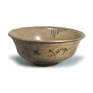 Large bowl with grass scroll design, E-garatsu type