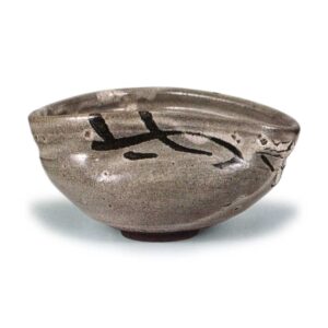 "Shoe"-shaped bowl, E-garatsu type