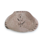 Small bowl in the shape of triangle with grass design, E-garatsu type