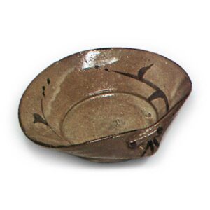 Five mukozuke bowls in the shape of clam with grass design, E-garatsu type