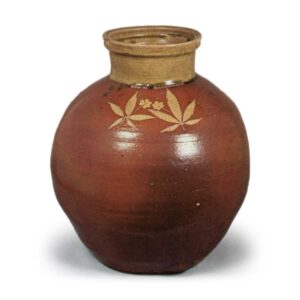 Tamba Large jar with leaf design