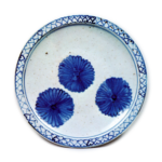 Dish with chrysanthemum design,